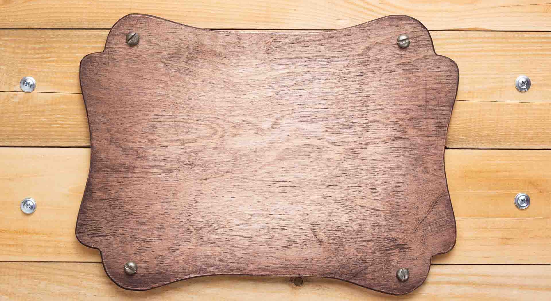 How do you make custom wood signs?
